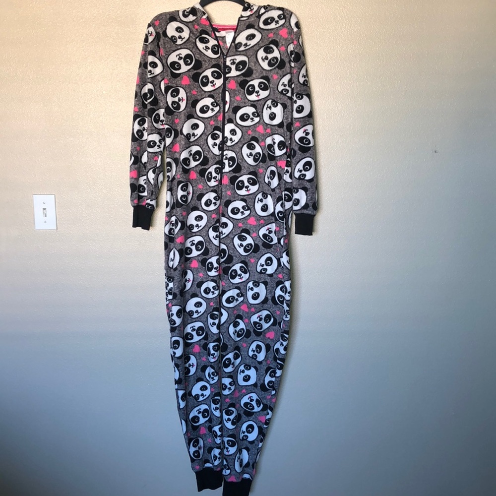 🚨4/$25 Panda onesie adult size